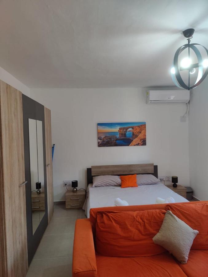 Apartment One Bedroom *